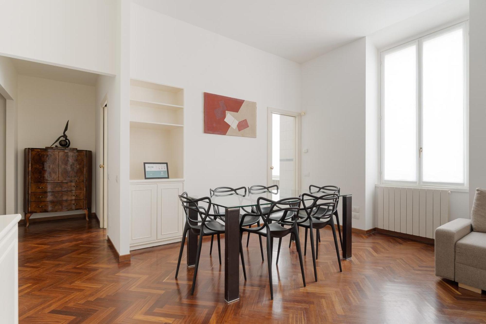 Brera Apartments In San Marco, Milan